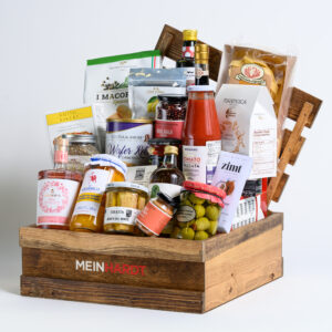Meinhardt Fine Foods The Deluxe Wood crate
